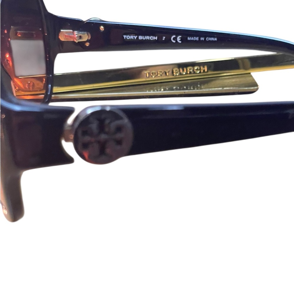 Tory sunglasses- with case-NWOT - Picture 7 of 11